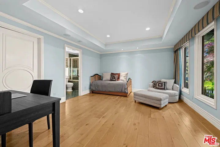 1575 Alexis Place, Beverly Hills, California 90210