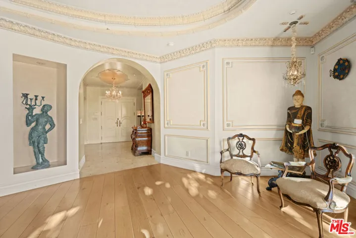 1575 Alexis Place, Beverly Hills, California 90210