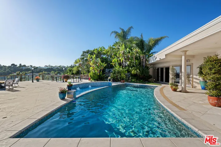 1575 Alexis Place, Beverly Hills, California 90210