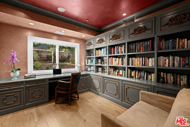 1575 Alexis Place, Beverly Hills, California 90210