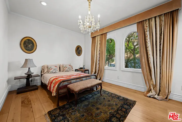 1575 Alexis Place, Beverly Hills, California 90210