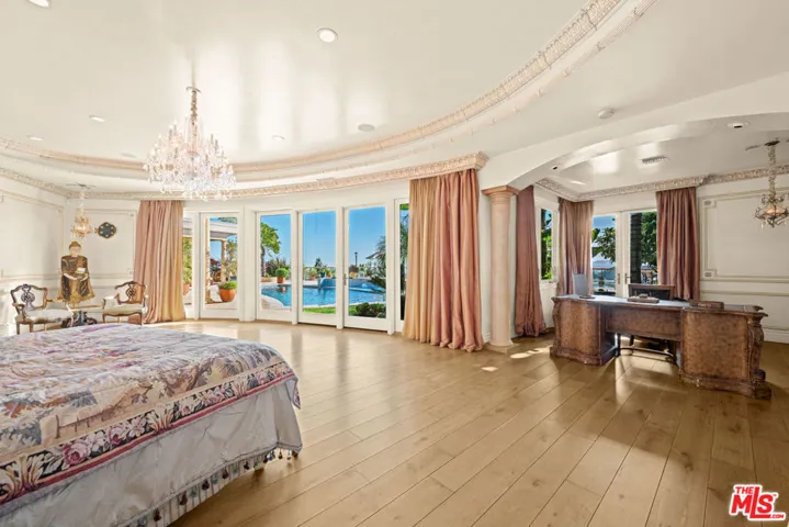 1575 Alexis Place, Beverly Hills, California 90210