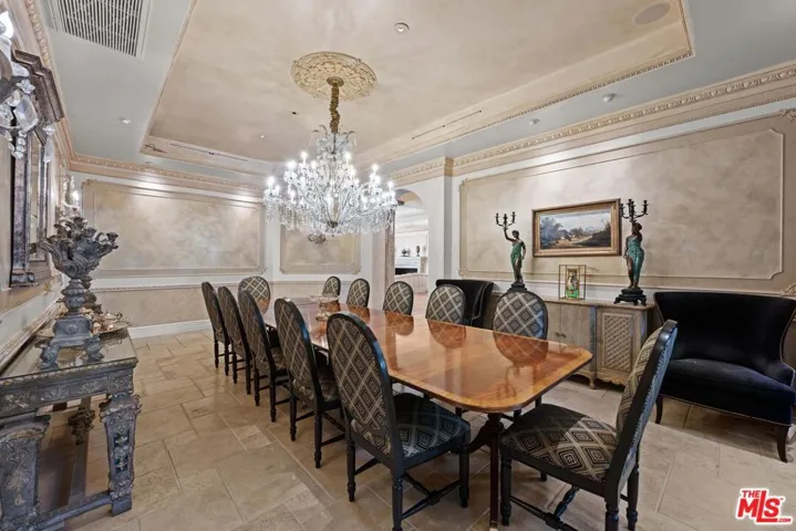 1575 Alexis Place, Beverly Hills, California 90210