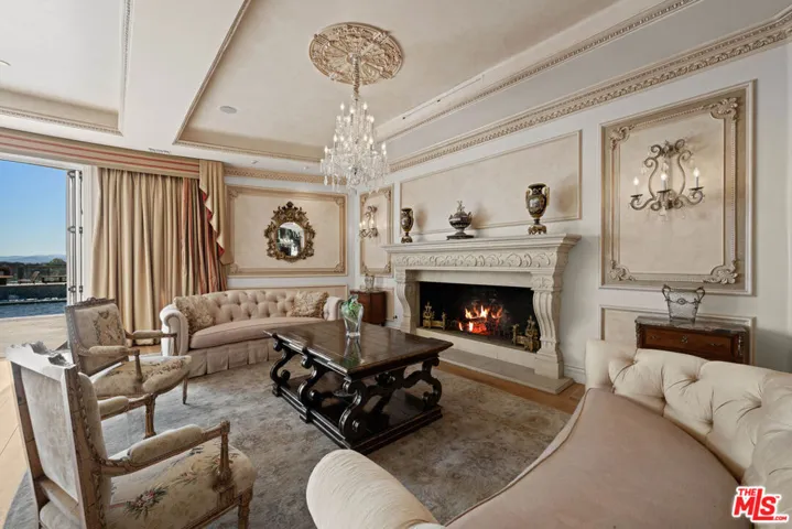 1575 Alexis Place, Beverly Hills, California 90210