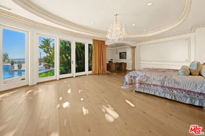 1575 Alexis Place, Beverly Hills, California 90210
