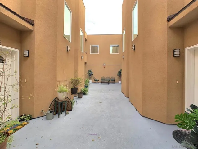 120 Ballantyne St, El Cajon, California 92020