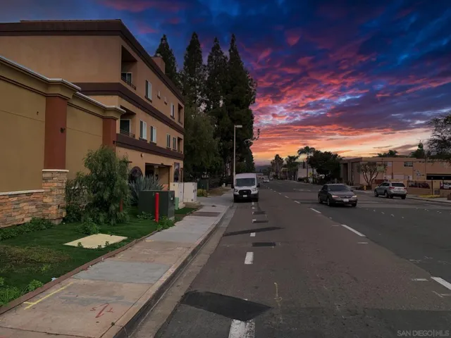 120 Ballantyne St, El Cajon, California 92020