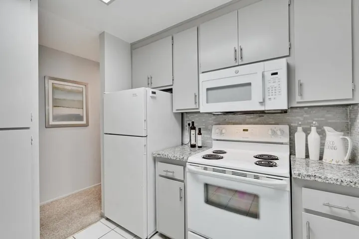1760 Halford Avenue 271, Santa Clara, California 95051