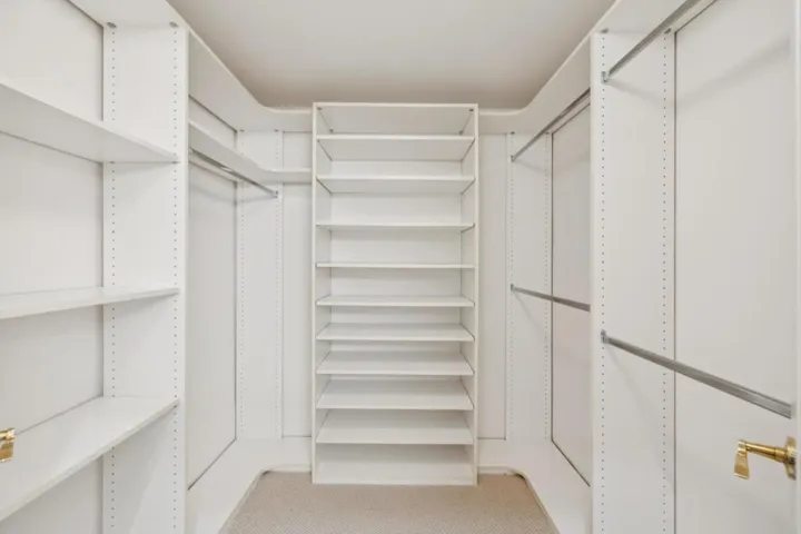 1 W Edith Avenue D125, Los Altos, California 94022