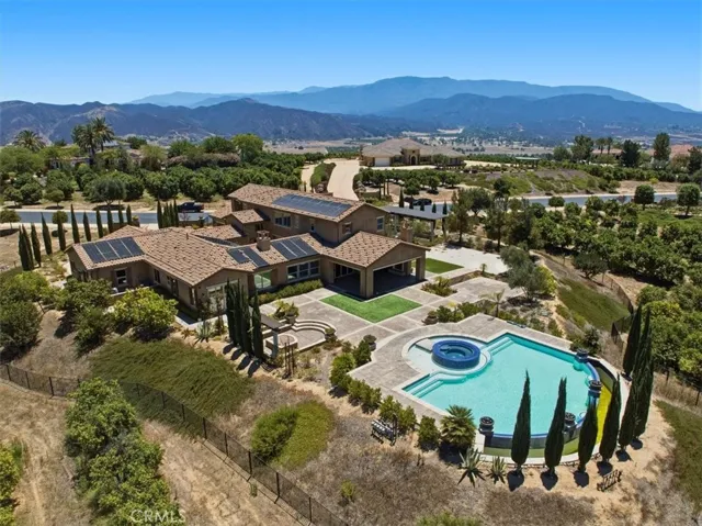 41987 Arbor Glen, Temecula, California 92592