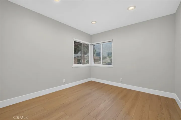 559 Pierpont Drive, Costa Mesa, California 92626