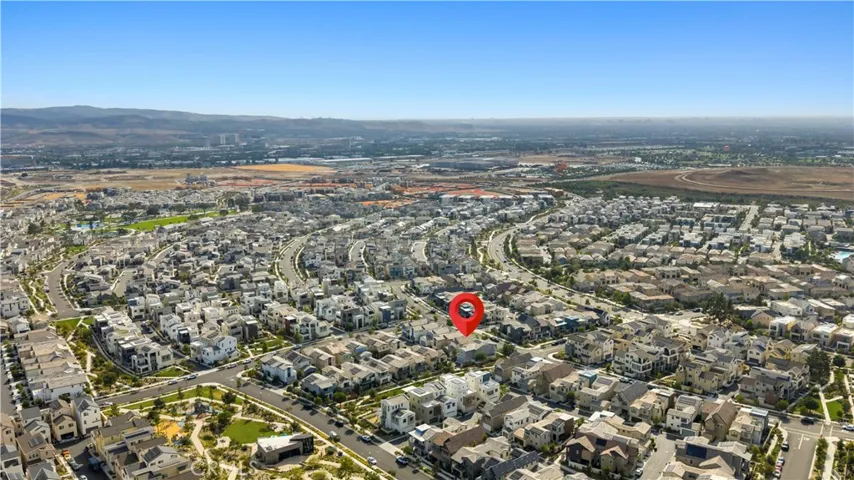 372 Baluster, Irvine, California 92618