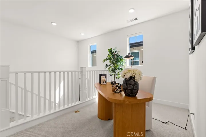 372 Baluster, Irvine, California 92618