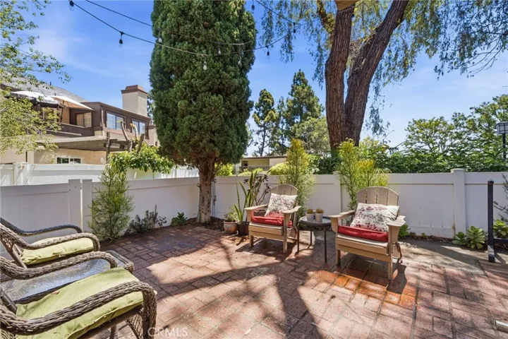 905 Hyde Court, Costa Mesa, California 92626