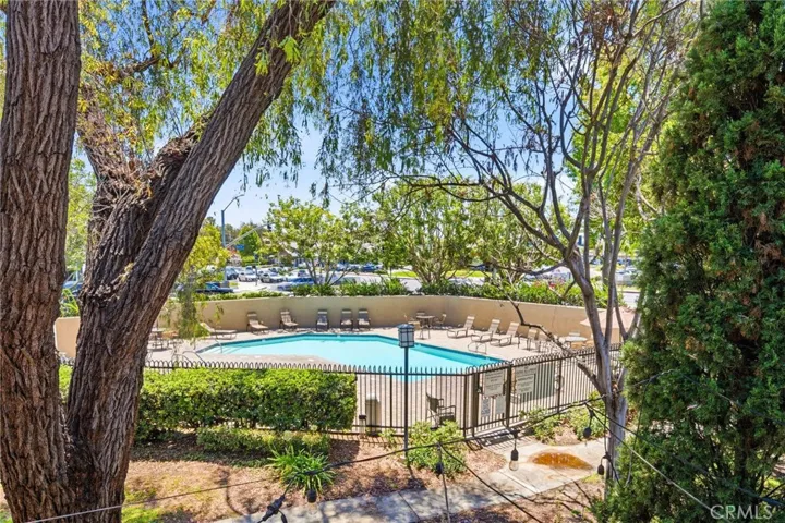 905 Hyde Court, Costa Mesa, California 92626