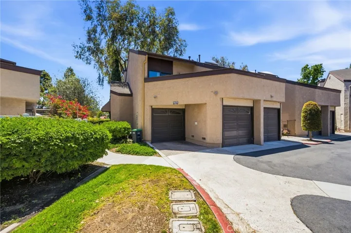 905 Hyde Court, Costa Mesa, California 92626