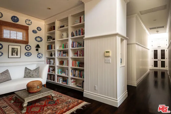 17417 Rancho Street, Encino, California 91316