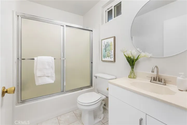 1707 Upperton, Los Angeles, California 90042