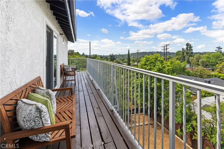 1707 Upperton, Los Angeles, California 90042