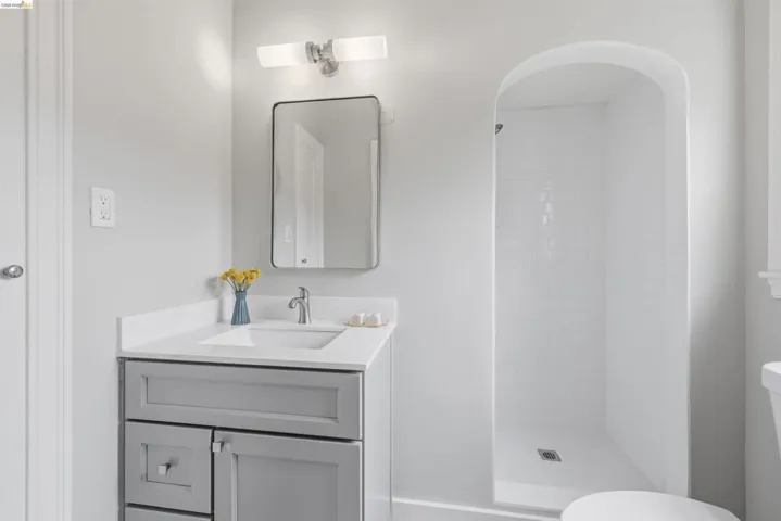 3631 Victor Ave, Oakland, California 94619