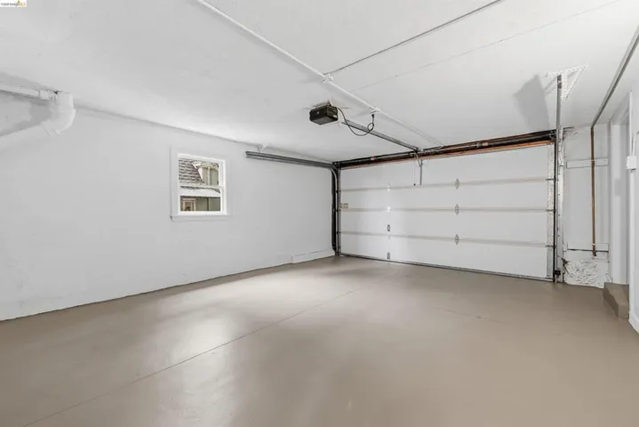 3631 Victor Ave, Oakland, California 94619