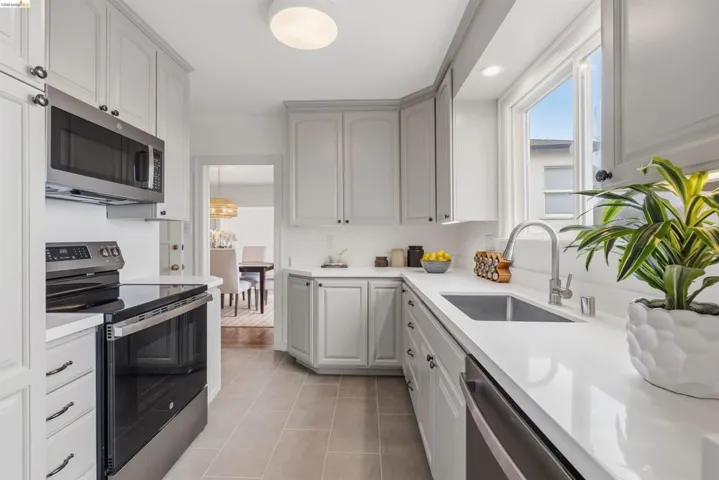 3631 Victor Ave, Oakland, California 94619