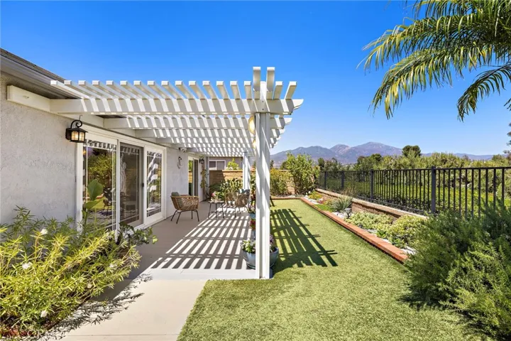 22112 Salcedo, Mission Viejo, California 92691