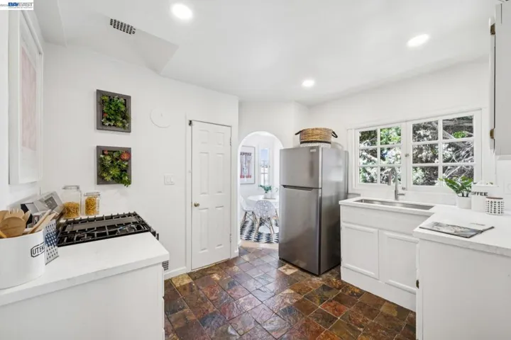 2600 55th Avenue, Oakland, California 94605