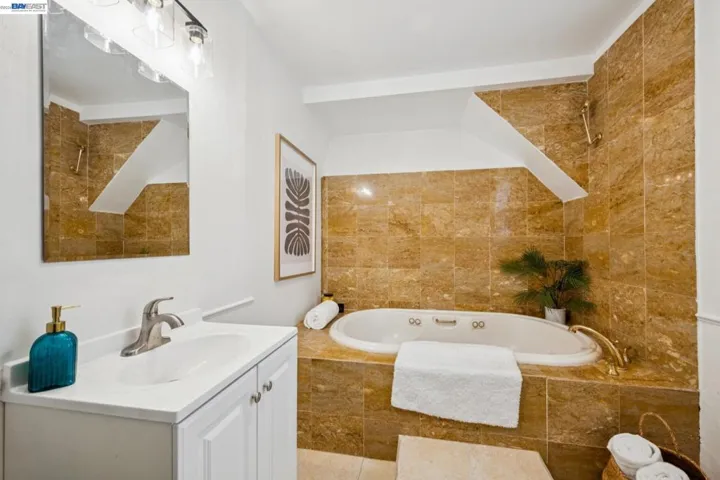 2600 55th Avenue, Oakland, California 94605