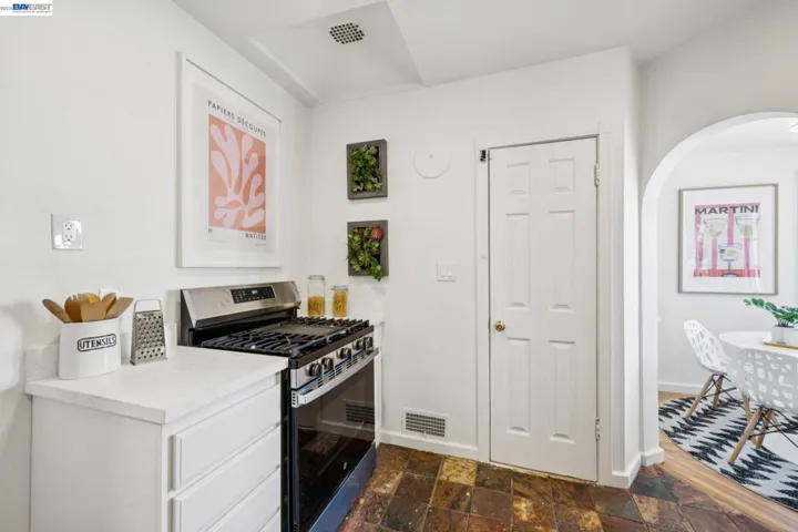 2600 55th Avenue, Oakland, California 94605