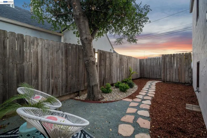 2600 55th Avenue, Oakland, California 94605