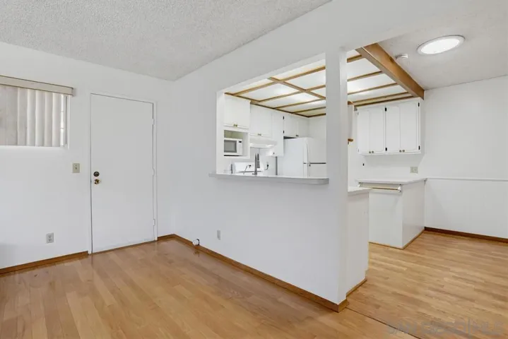 8495 Flanders, San Diego, California 92126