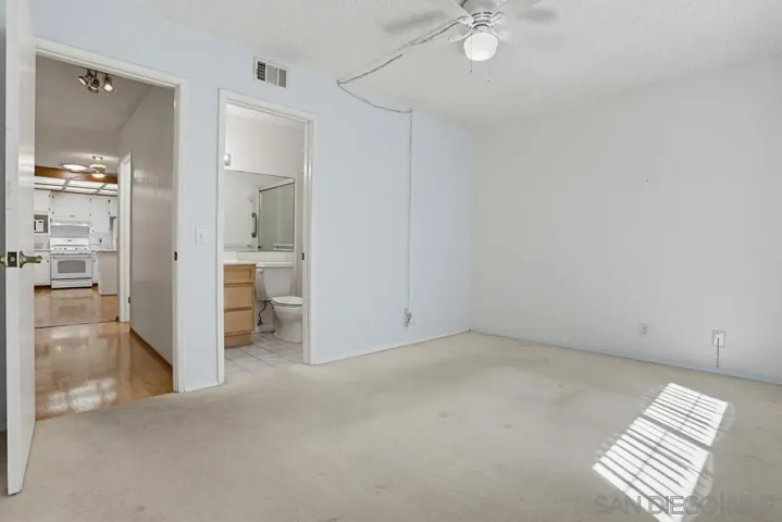 8495 Flanders, San Diego, California 92126