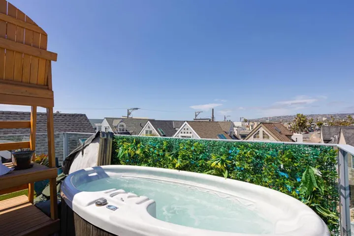 3828 Mission Blvd, San Diego, California 92109