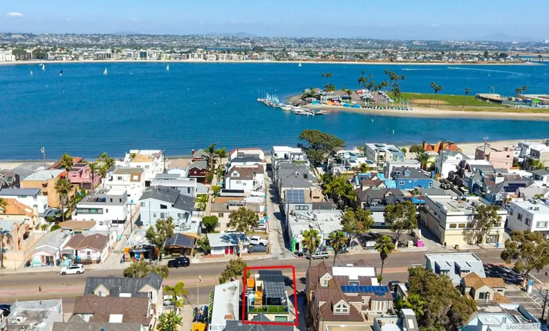 3828 Mission Blvd, San Diego, California 92109