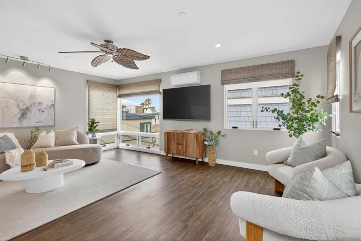3828 Mission Blvd, San Diego, California 92109