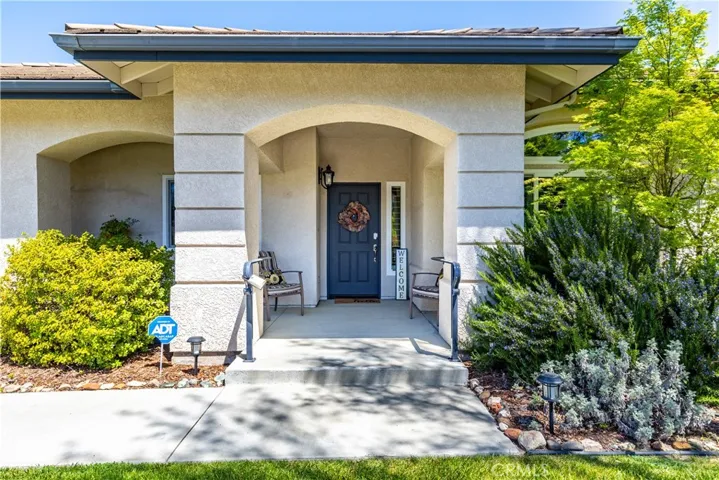 Welcoming entry