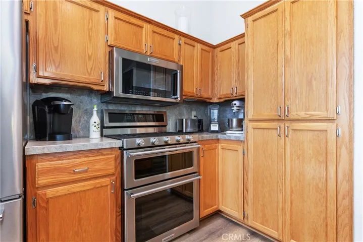 Lots of cabinet space