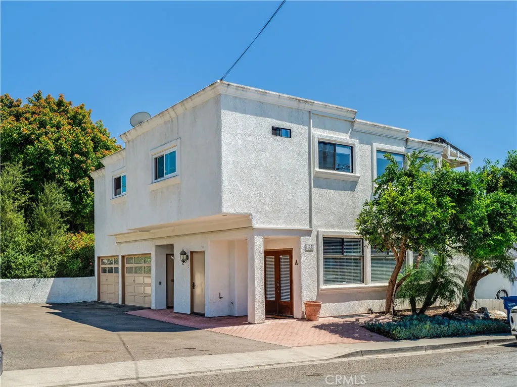 111 Boeker Ave
