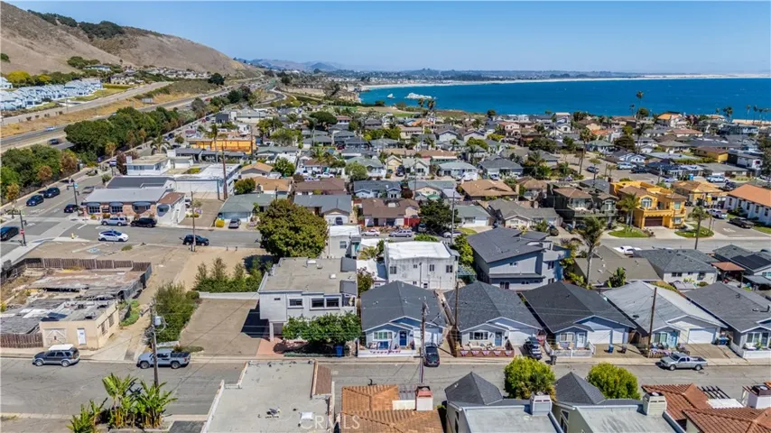 111 Boeker Avenue, Pismo Beach, California 93449