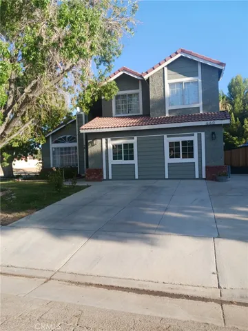660 E Avenue J10, Lancaster, California 93535