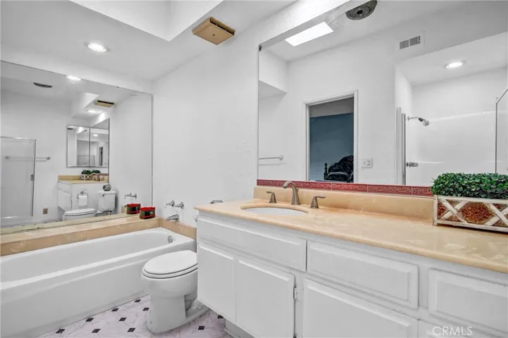 3647 Keystone 2, Los Angeles, California 90034