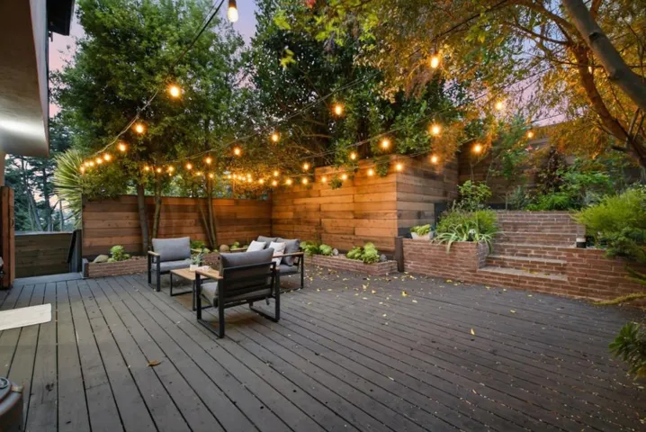 998 Burnett Avenue, San Francisco, California 94131