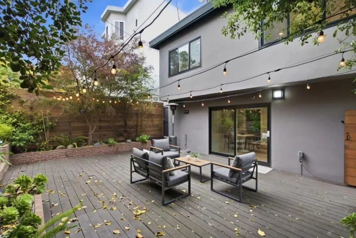 998 Burnett Avenue, San Francisco, California 94131