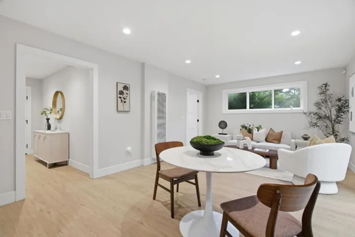 998 Burnett Avenue, San Francisco, California 94131
