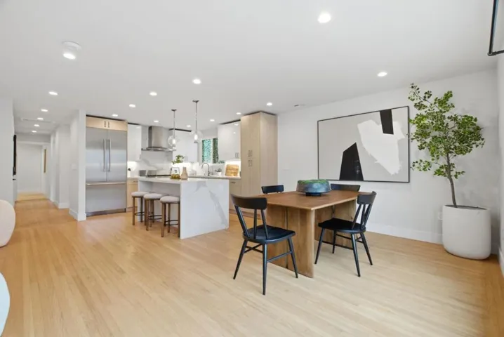 998 Burnett Avenue, San Francisco, California 94131