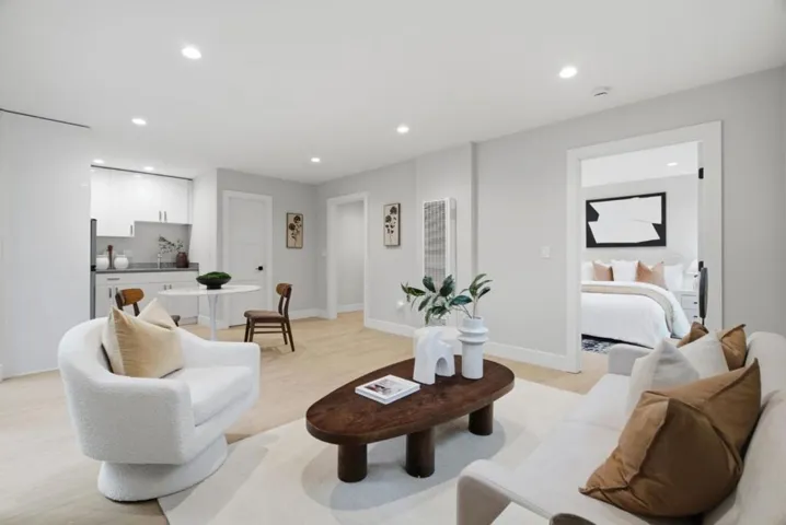 998 Burnett Avenue, San Francisco, California 94131