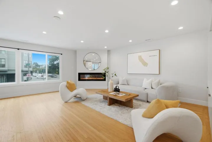 998 Burnett Avenue, San Francisco, California 94131