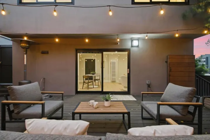 998 Burnett Avenue, San Francisco, California 94131