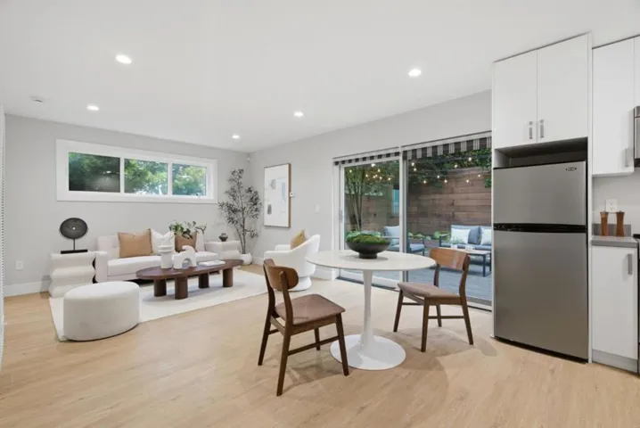 998 Burnett Avenue, San Francisco, California 94131